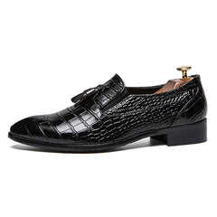 Retro British Style Men's Pointed Leather Shoes