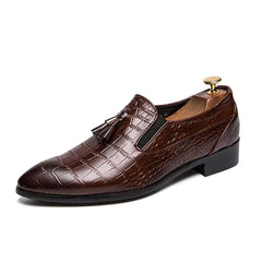 Retro British Style Men's Pointed Leather Shoes